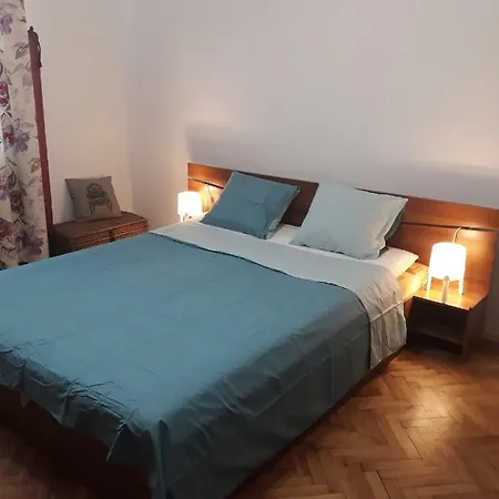 Apartament 500 Steps To The Varna